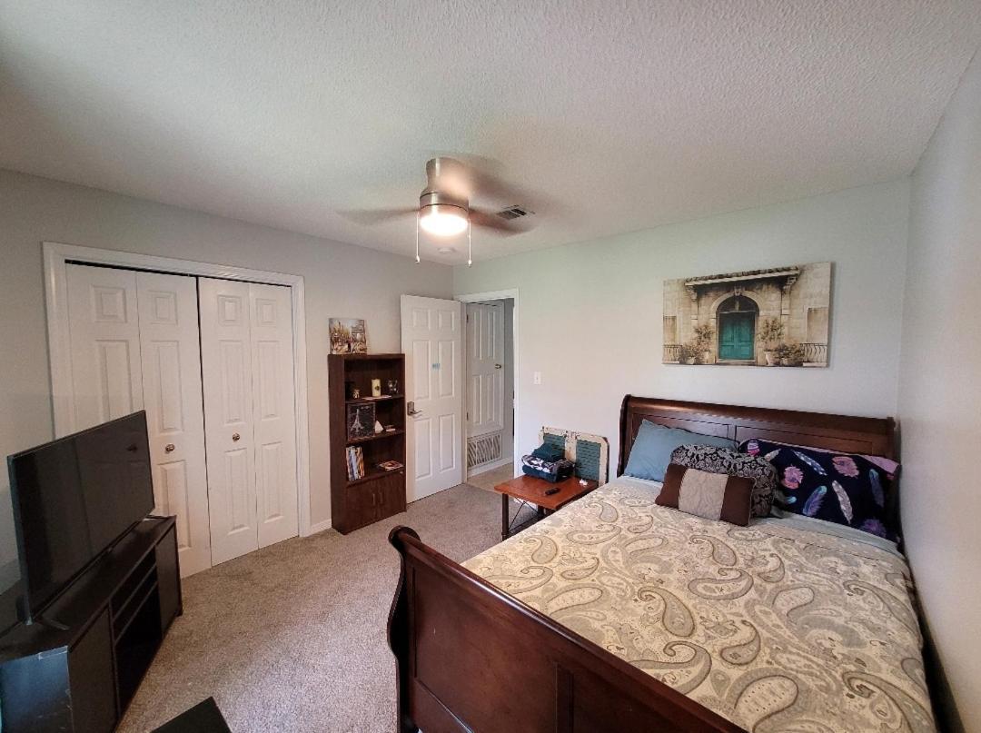 Bedroom Four Minutes From Beach Pensacola Eksteriør bilde
